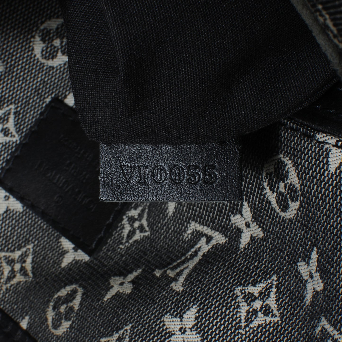 Mini Monogram Besace Mary Kate Black