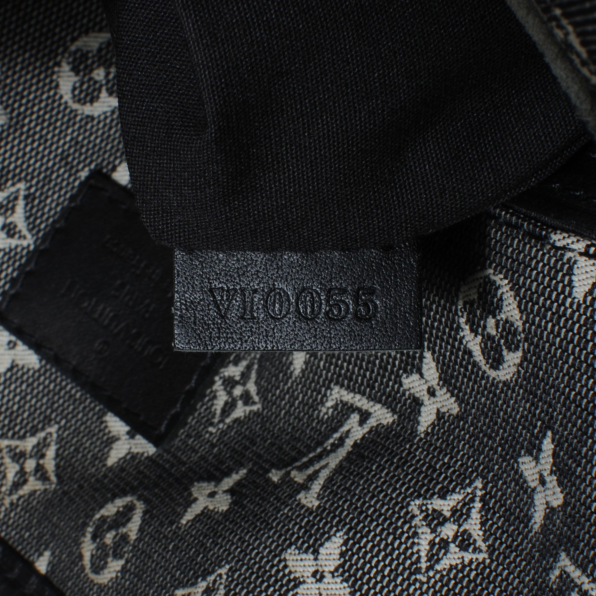 Louis Vuitton Mini Monogram Besace Mary Kate Black 6 of 9