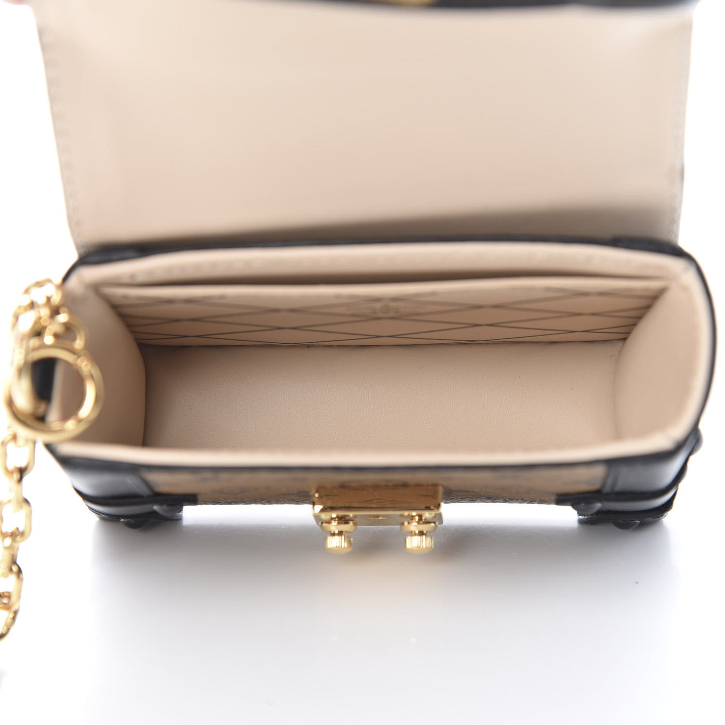 Reverse Monogram Essential Trunk Black