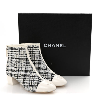 Chanel Tweed Lambskin Cap Toe CC Short Boots 35.5 White Black 17 of 18