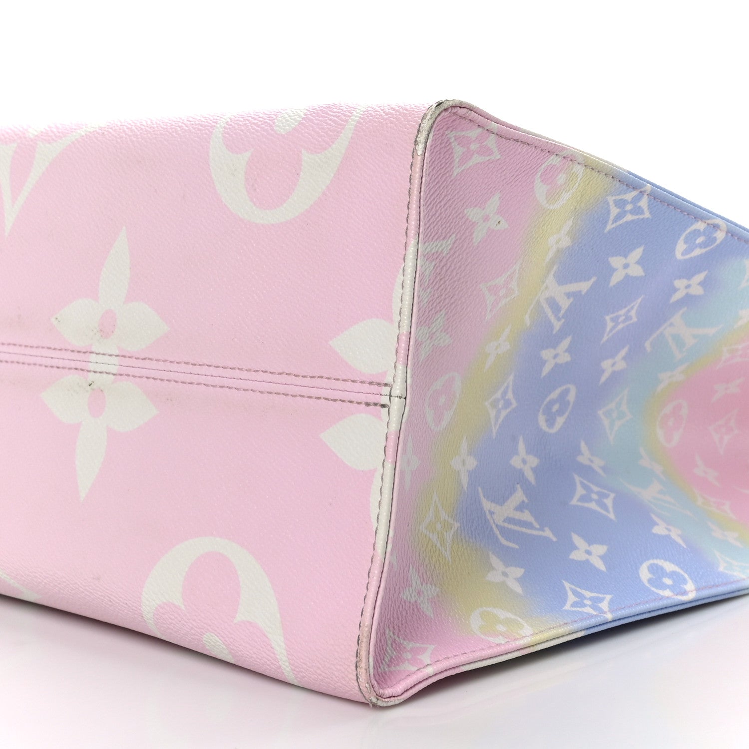 Louis Vuitton Monogram Escale Onthego GM Pastel 8 of 8