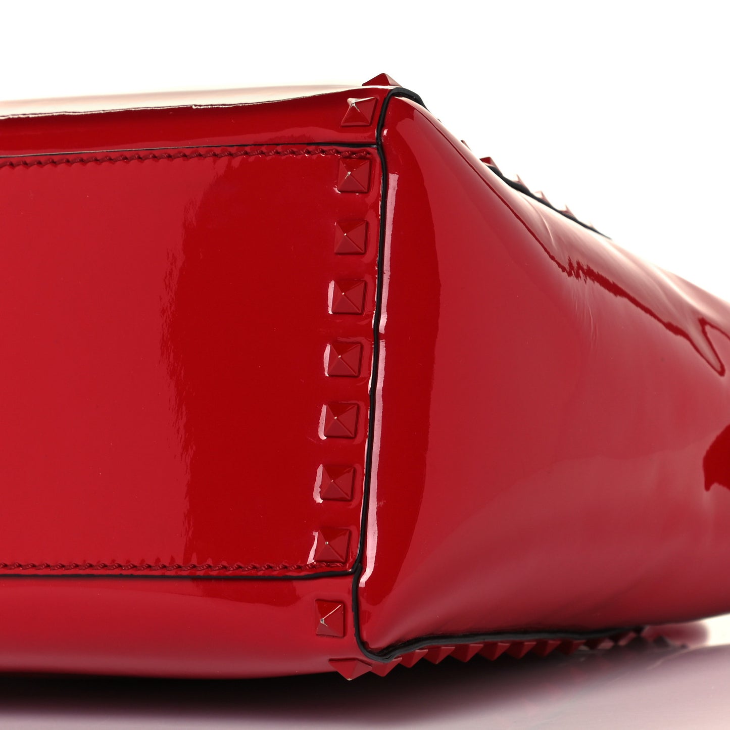 Patent Monochrome Rockstud Double Handle Tote Rosso Valentino