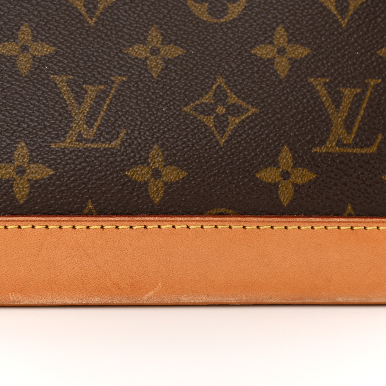 Louis Vuitton Monogram Alma PM 15 of 20