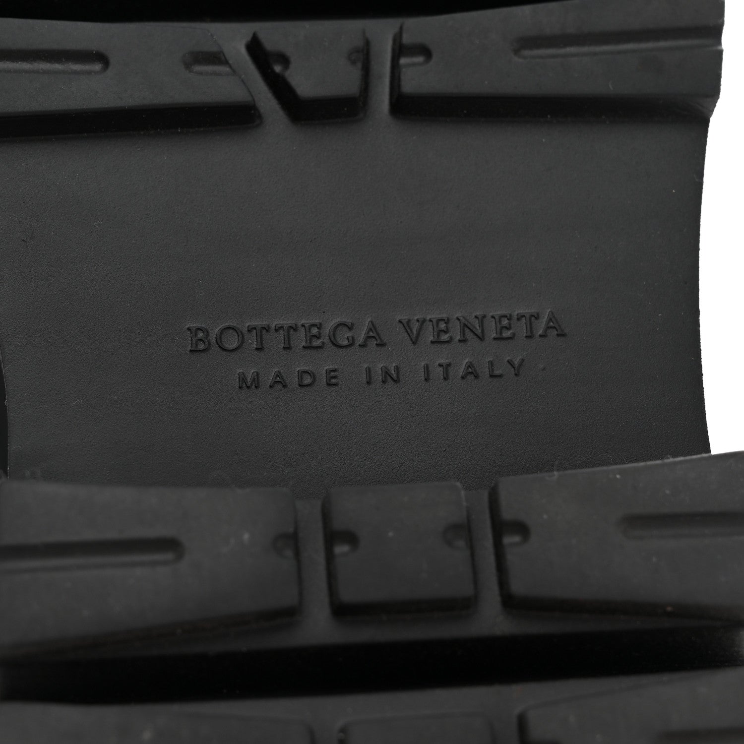 Bottega Veneta Calfskin The Lug Chelsea 55mm Boots 39 Black 7 of 10