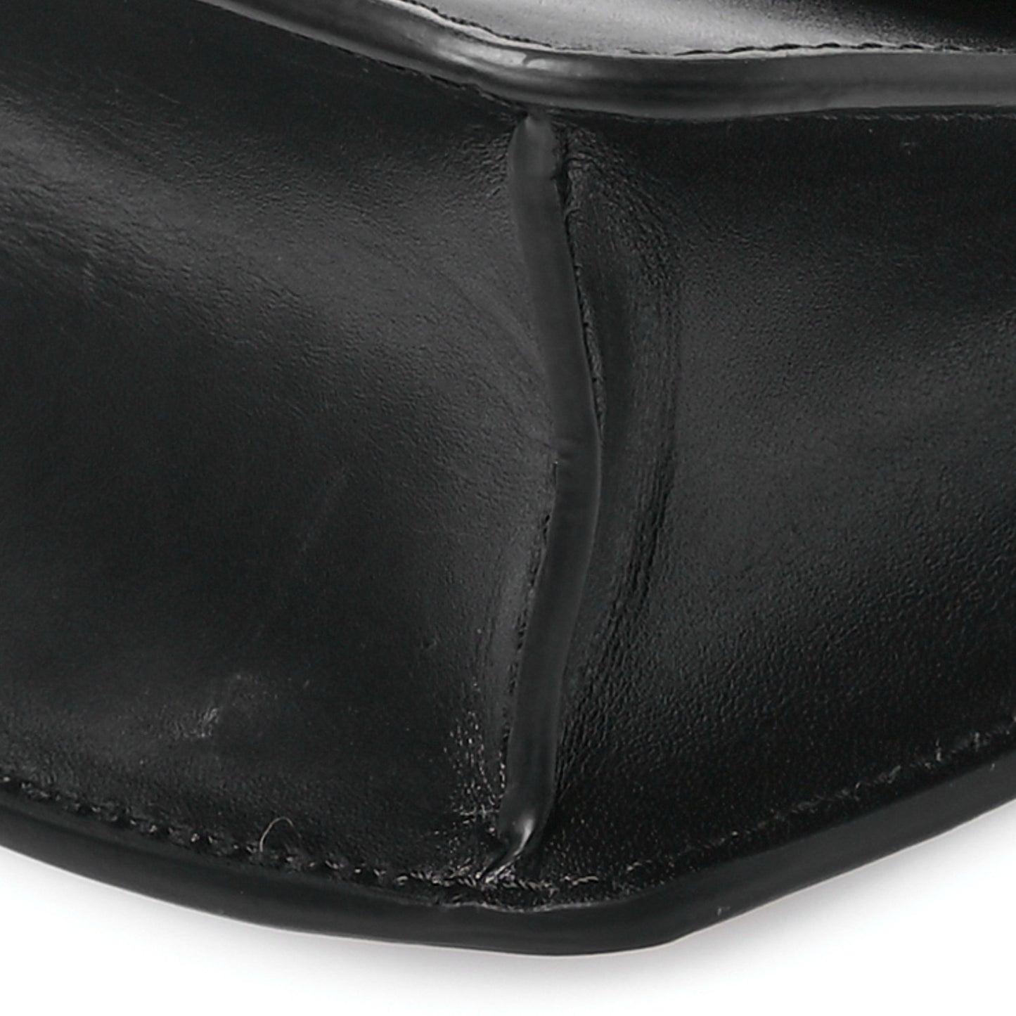 Smooth Calfskin The Sofia E/W Crossbody Black