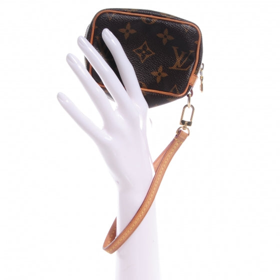 Louis Vuitton Monogram Wapity 2 of 9