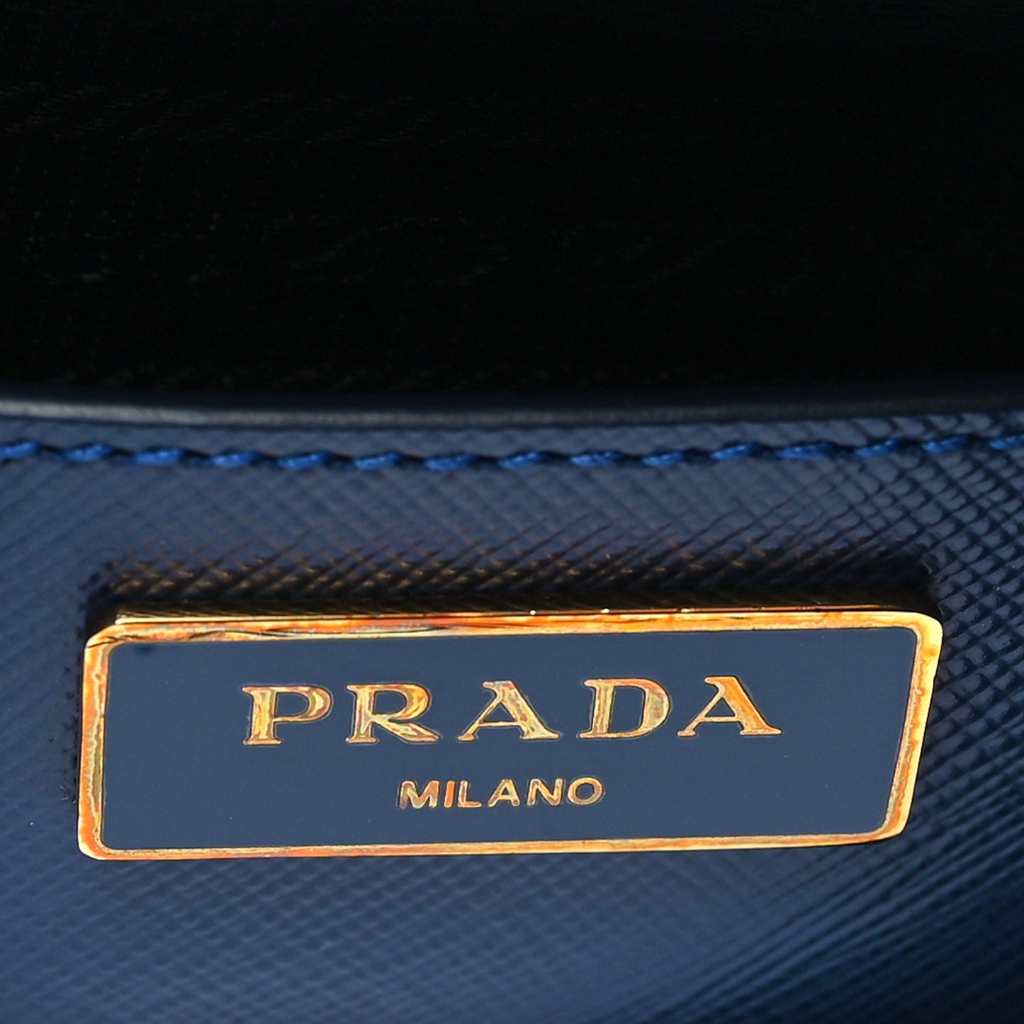 Saffiano Medium Galleria Double Zip Tote Bluette