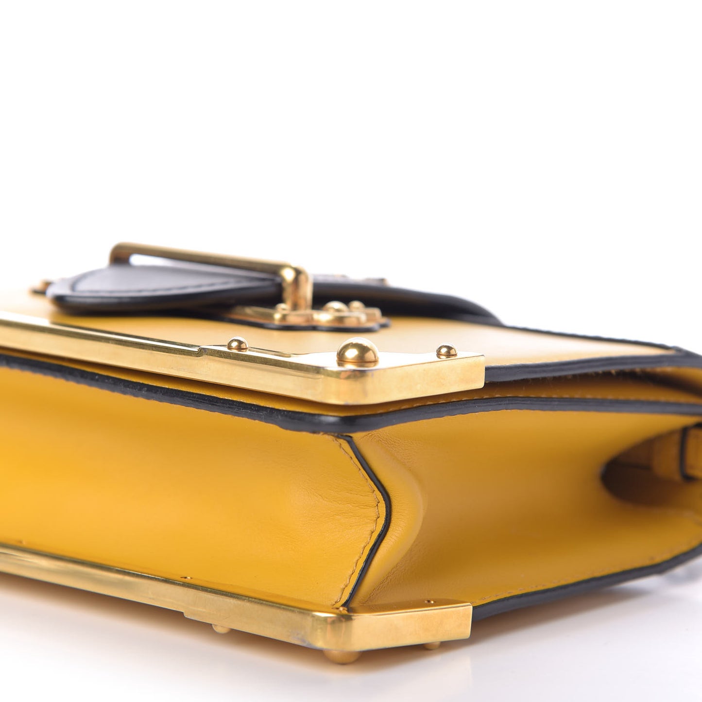 City Calf Saffiano Cahier Bag Soleil Black