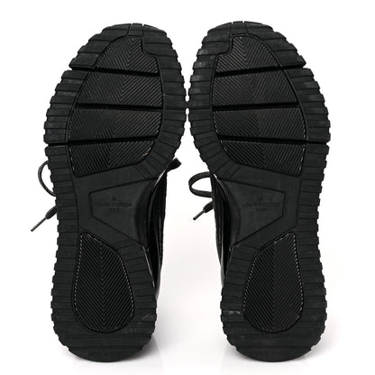Louis Vuitton Technical Knit Mens V.N.R Sneakers 8 Black 5 of 7