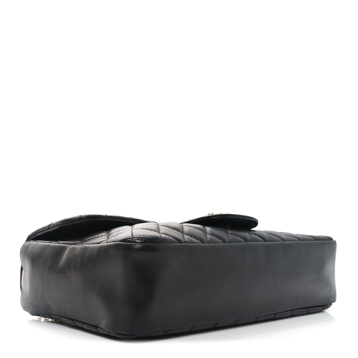 Lambskin Quilted Medium Westminster Pearl Flap Black