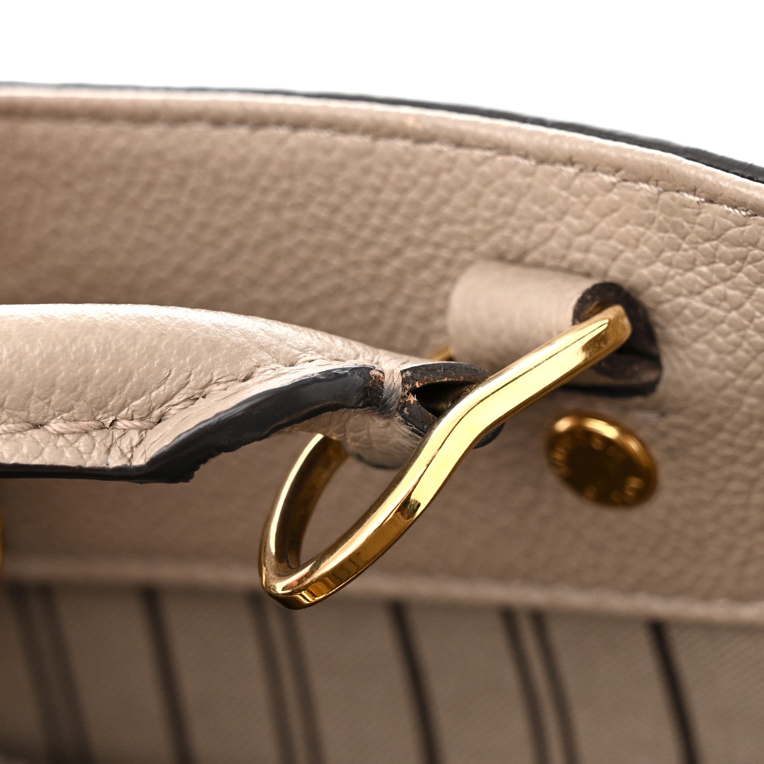 Louis Vuitton Empreinte Montaigne MM Tourterelle 13 of 20