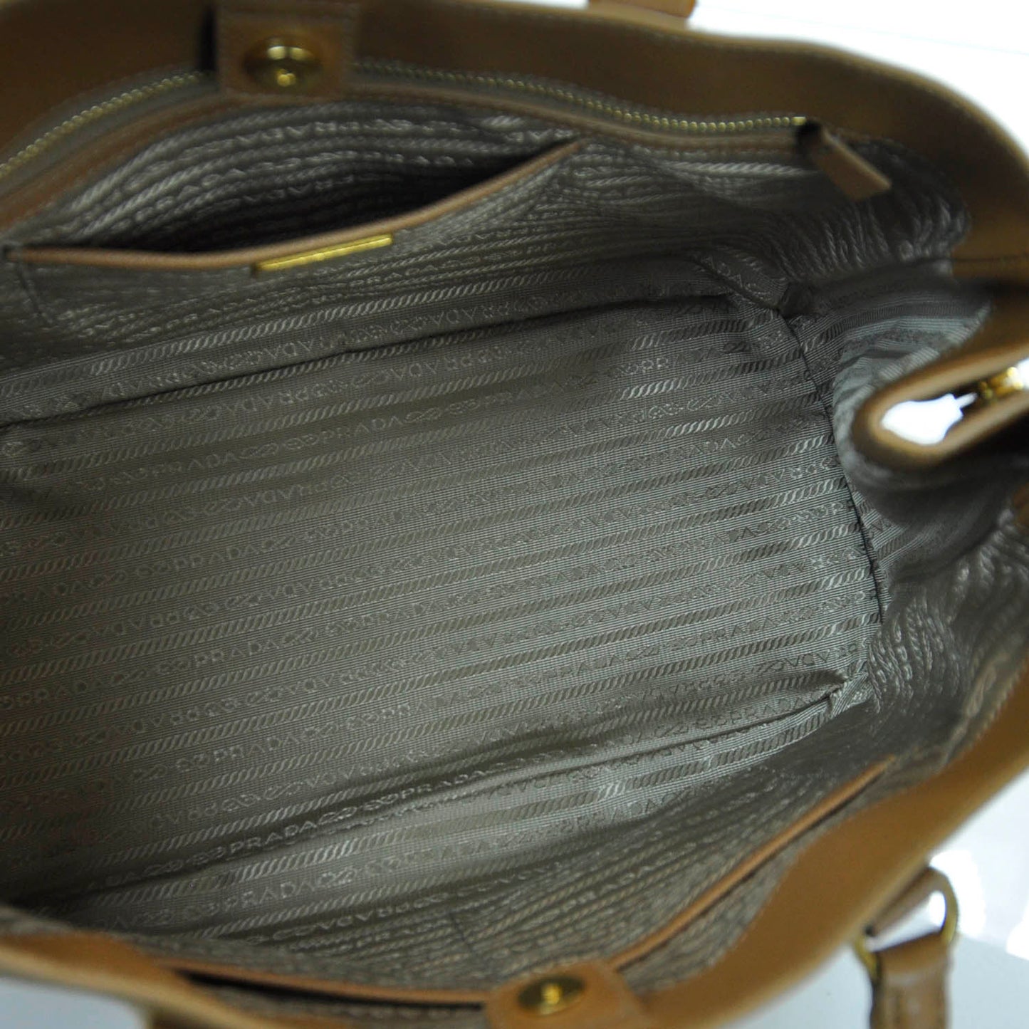 Saffiano Lux Tote Caramel