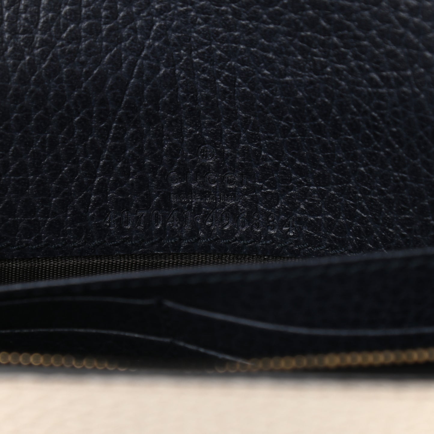 Dollar Calfskin Soho Wallet On Chain Hibiscus Red Mystic White Blue