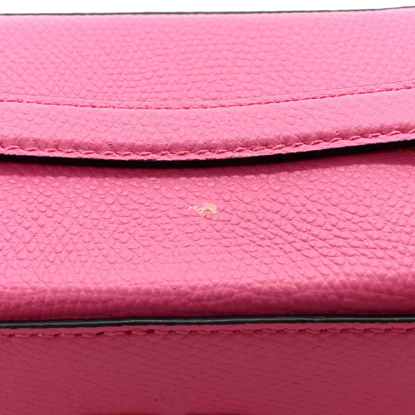 Grained Calfskin VLogo Signature Wash Bag Feminine Pink