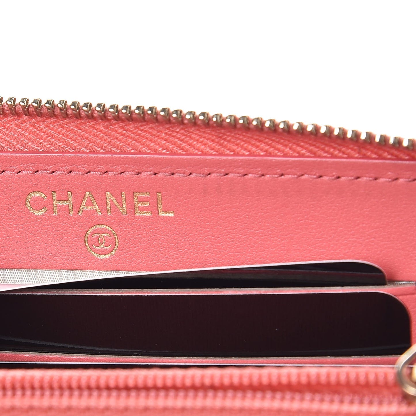 Caviar Quilted Small Zip Around Wallet Pink