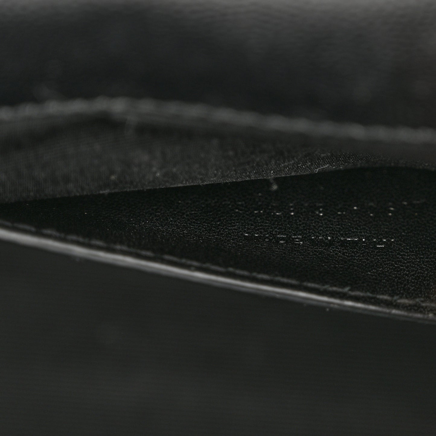 Grain De Poudre Matelasse Chevron Medium Monogram Satchel Black