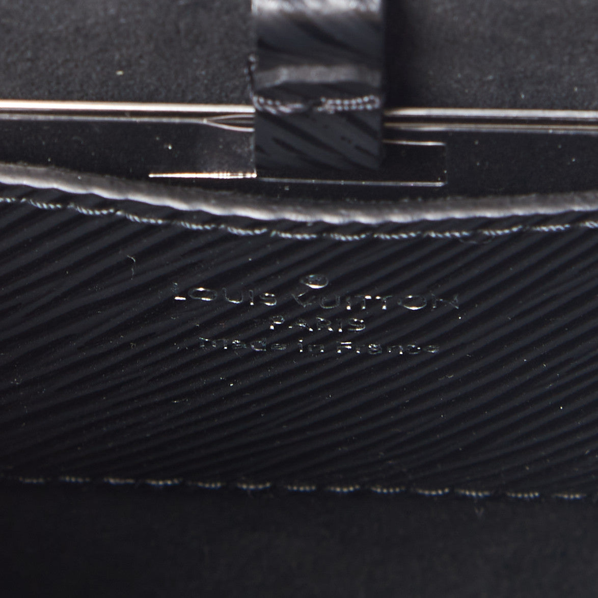 Louis Vuitton Epi Twist Shoulder Bag Mini Black 7 of 9