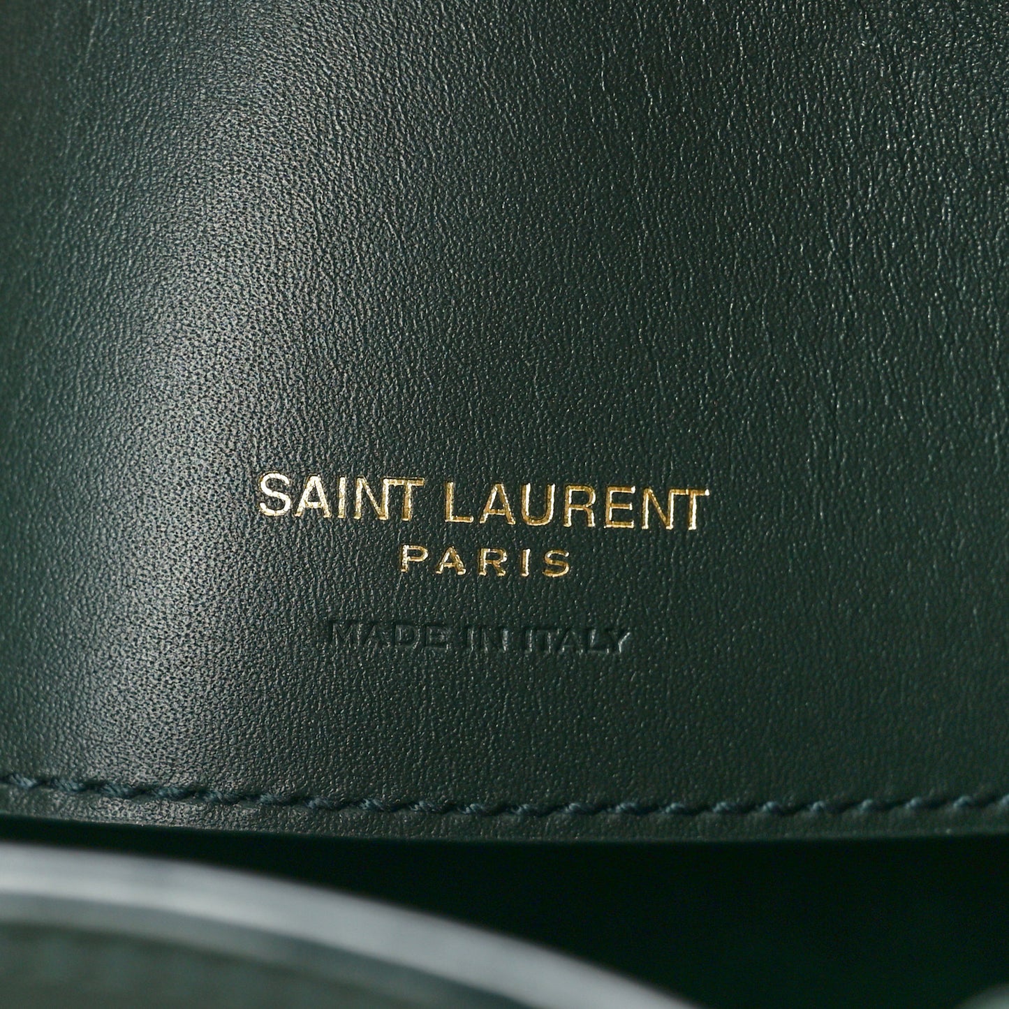 Shiny Calfskin Le 37 Bucket Bag Vert Fonce