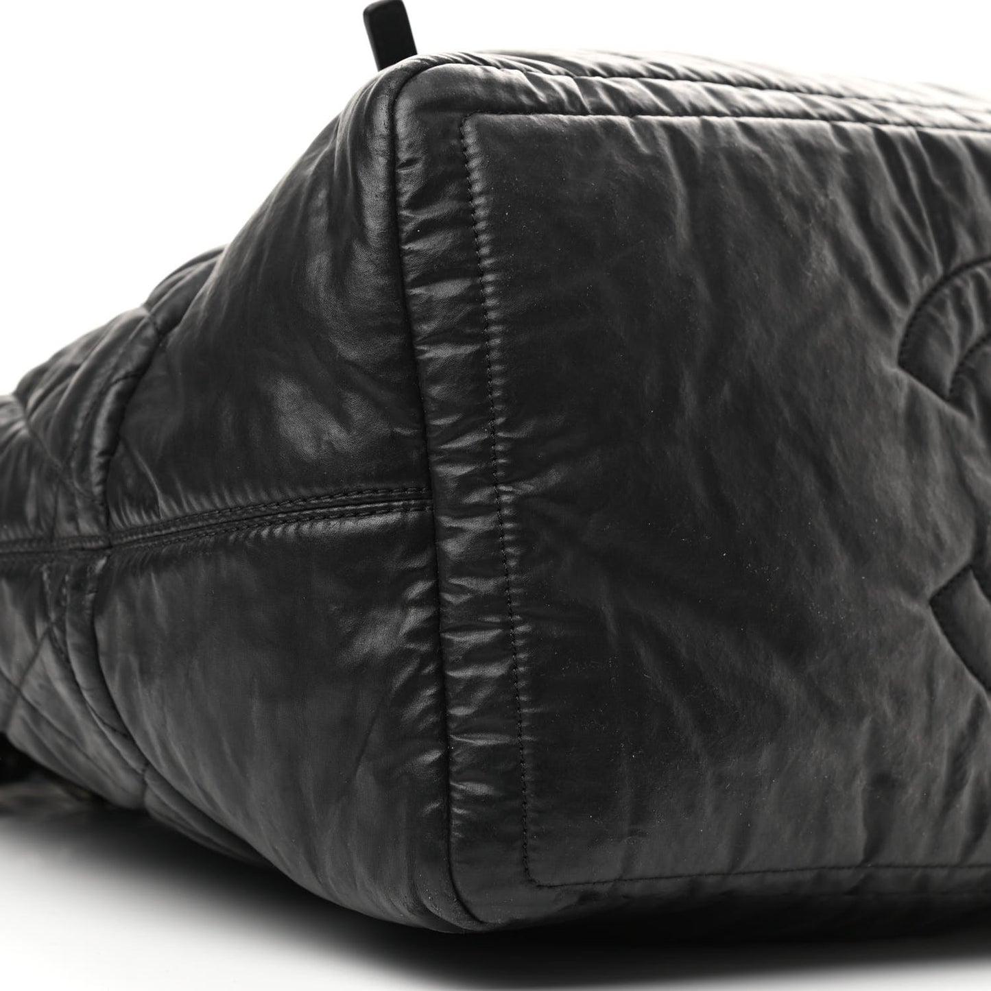 Coated Canvas Quilted Medium Garment Travel Bag Black