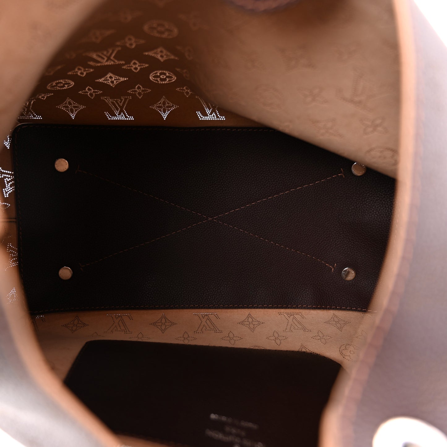 Mahina Carmel Hobo Chocolate