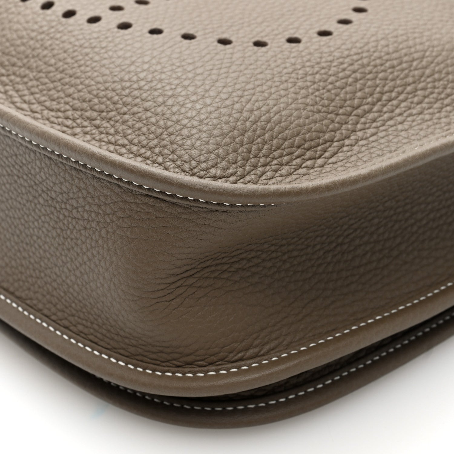 Hermes Taurillon Clemence EVELYNE III PM Etoupe 10 of 11