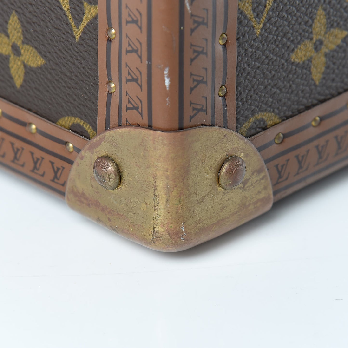 Monogram Boite Flacons Beauty Train Trunk Case