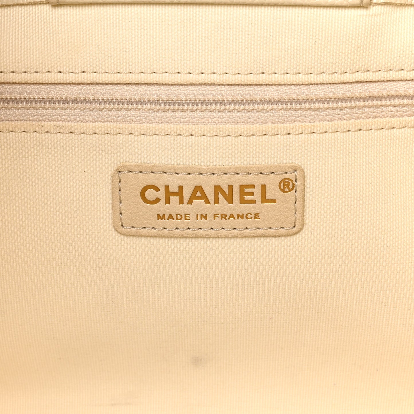 Caviar Quilted Small Trapezoid Chain Shopping Tote Ivory