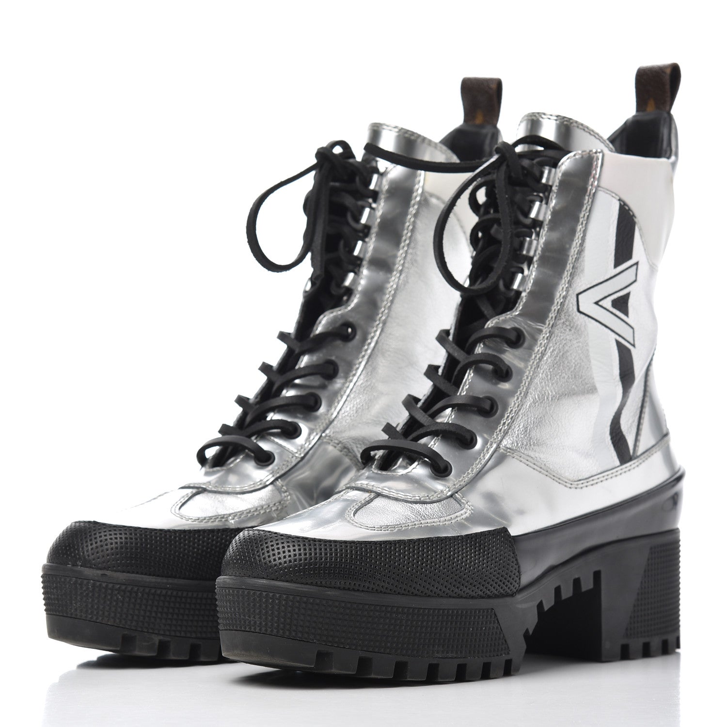 Louis Vuitton Patent Calfskin Spaceship Laureate Platform Desert Boots 37.5 Silver 3 of 21