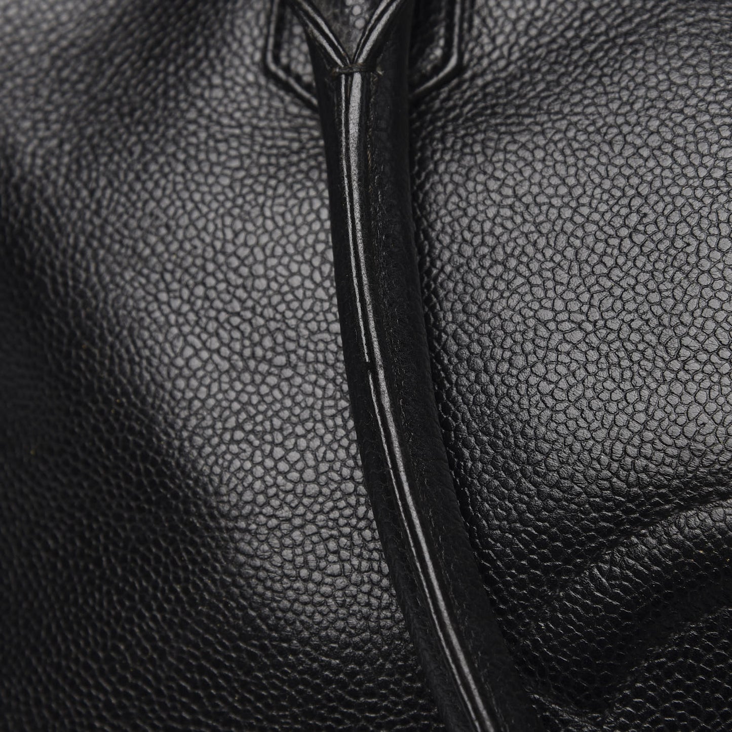 Caviar CC Tote Black