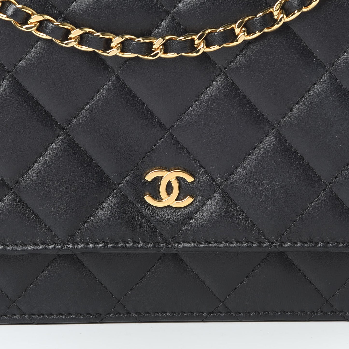 Lambskin Quilted Wallet On Chain WOC Black