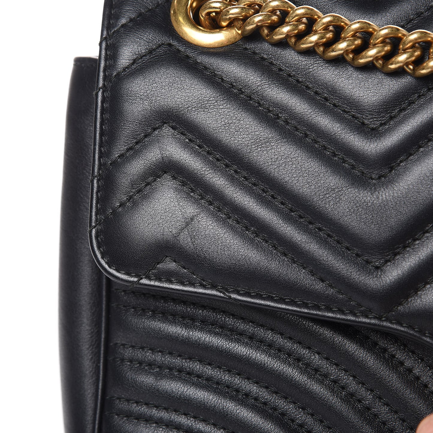 Calfskin Matelasse Medium GG Marmont Shoulder Bag Black