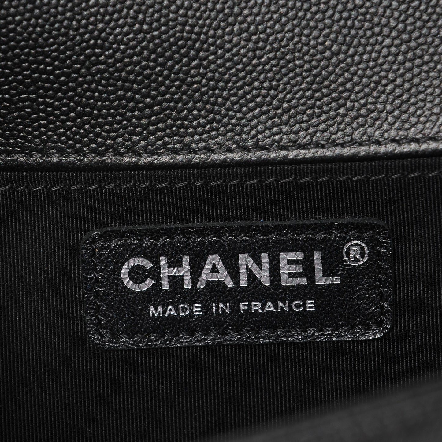 Caviar Quilted Medium Boy Flap So Black