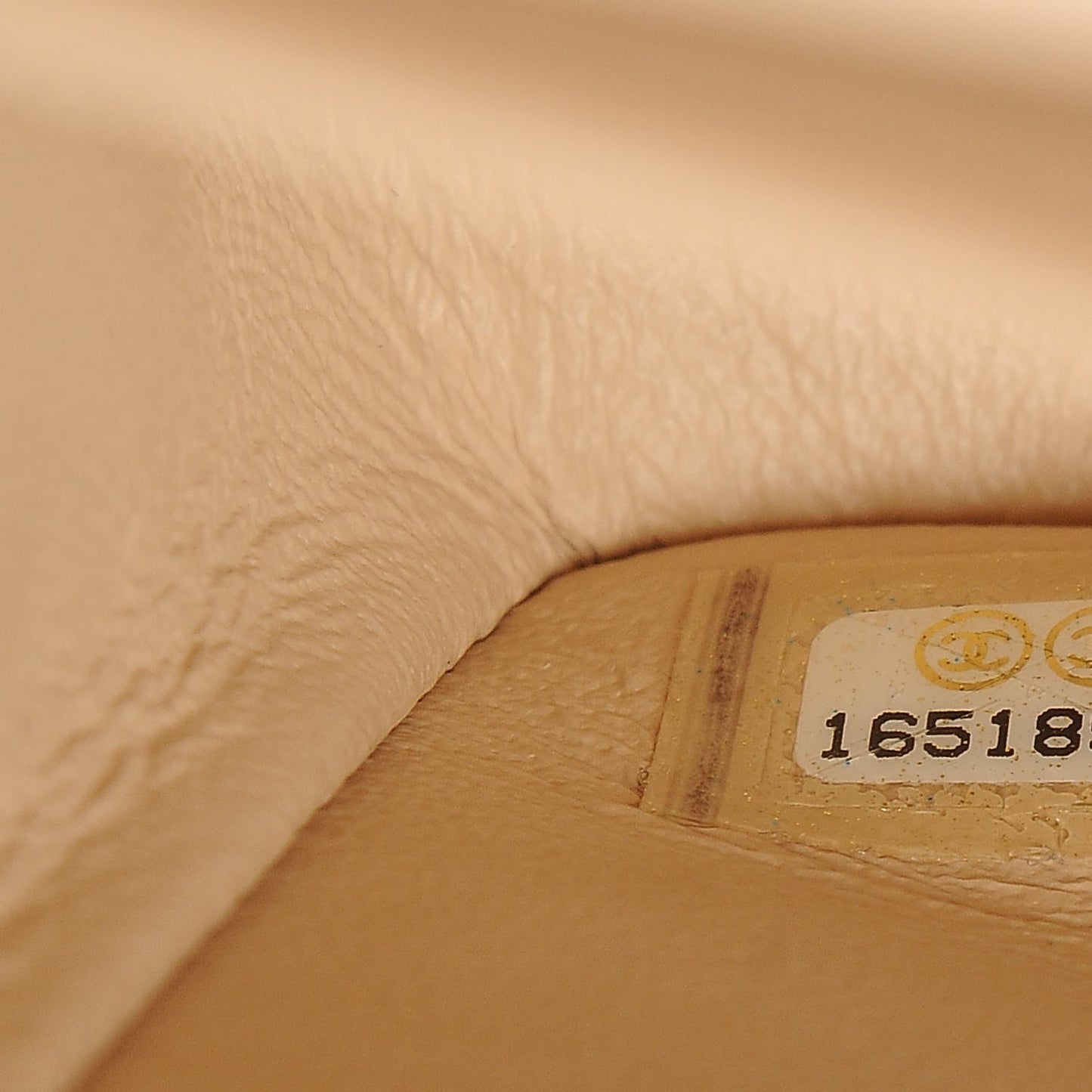 Caviar Quilted Jumbo Double Flap Beige Clair