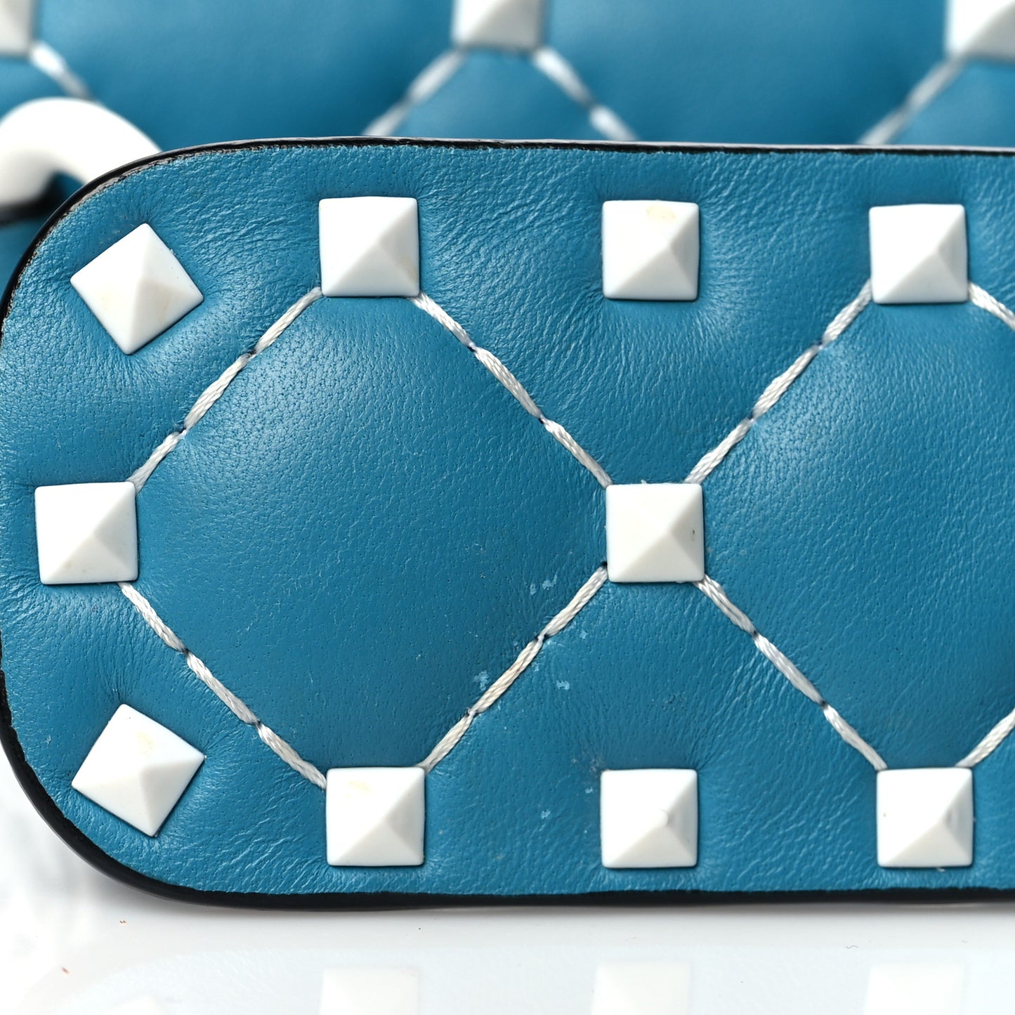 Lambskin Medium Free Rockstud Spike Shoulder Bag Cerulean
