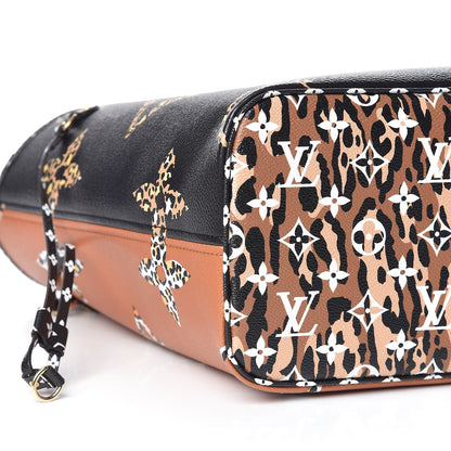 Louis Vuitton Monogram Giant Jungle Neverfull MM Black 7 of 12