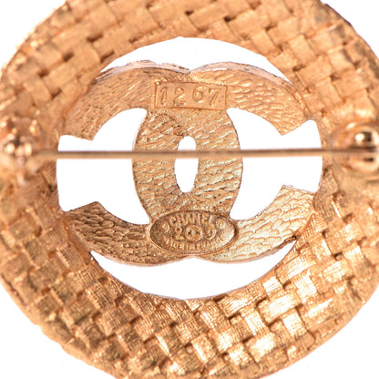 Chanel CC Brooch Gold 4 of 5