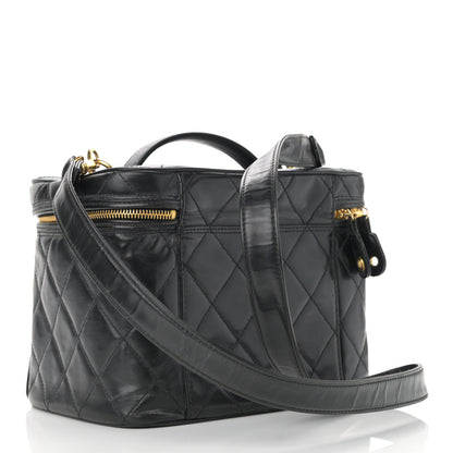 Chanel Lambskin Quilted Vanity Pouch Black 3 of 12