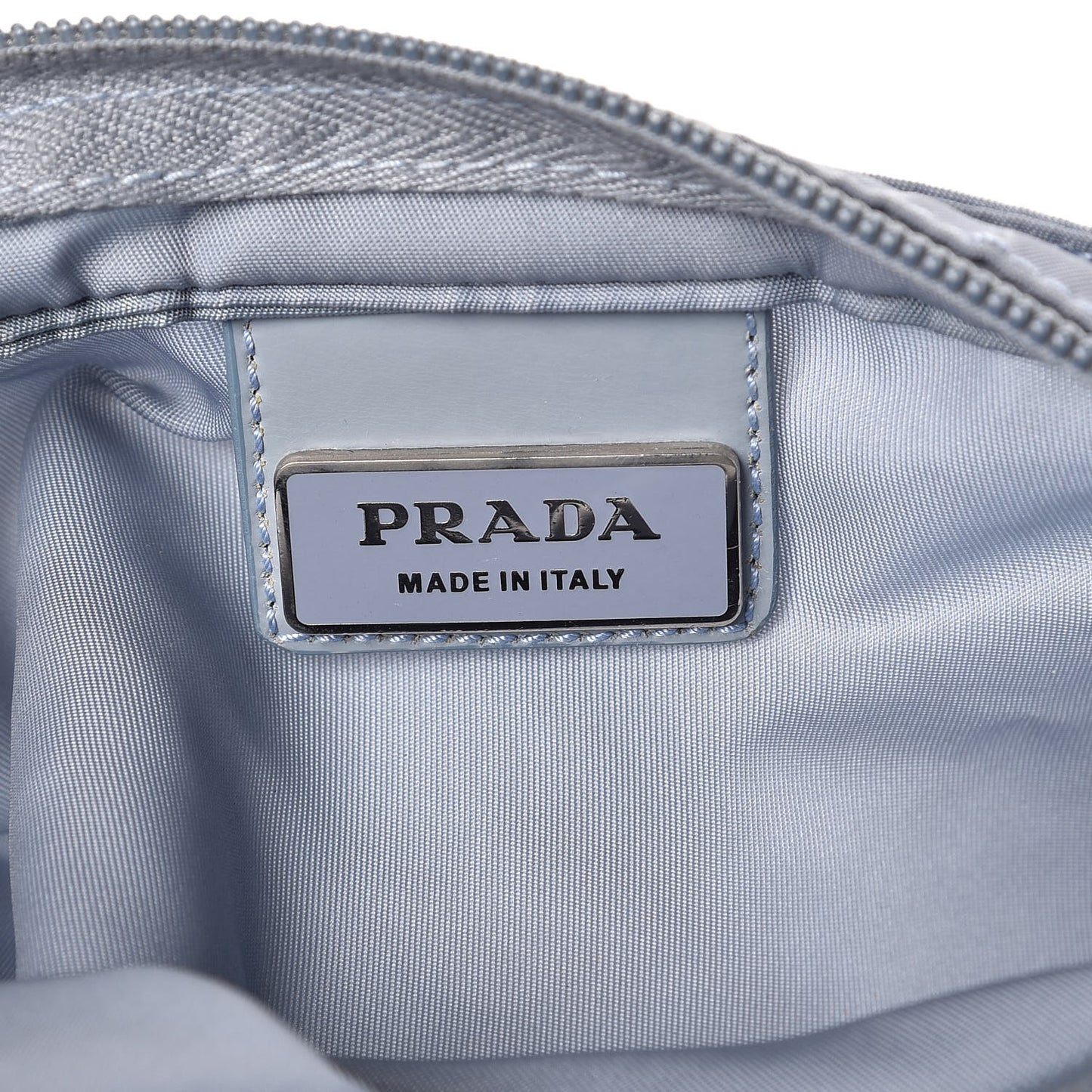 Nylon Vela Sport Flat Messenger Bag Pervinca