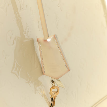 Louis Vuitton Vernis Alma GM Blanc Corail 15 of 21