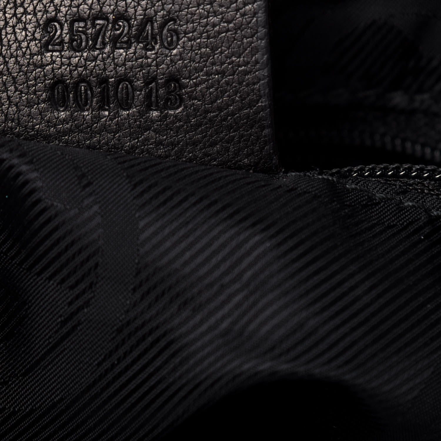 Gucci Guccissima Flat Messenger Bag Dark Brown 7 of 13