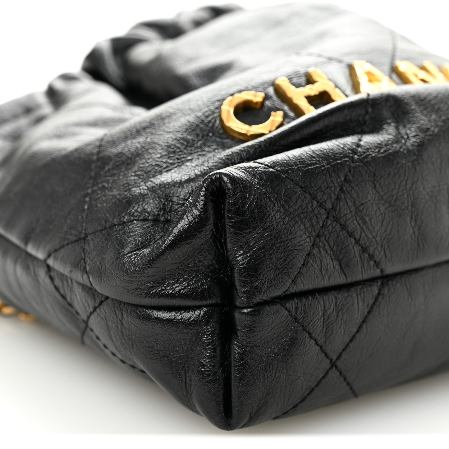 Shiny Crumpled Calfskin Quilted Pearl Mini Chanel 22 Black