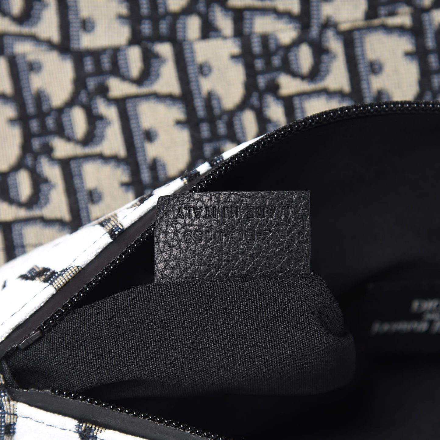 X RAYMON PETTIBON Oblique Mens Saddle Bag Blue White