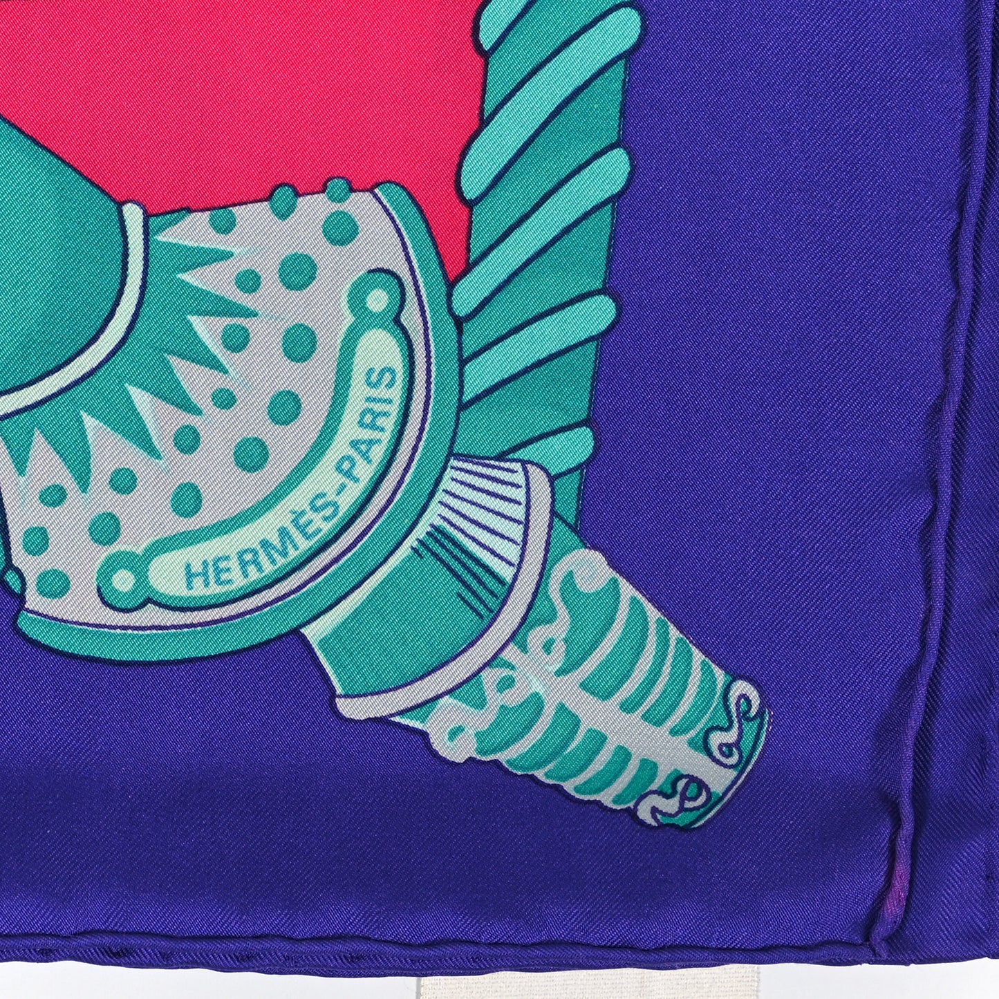 Silk Etendards et Bannieres Scarf 90