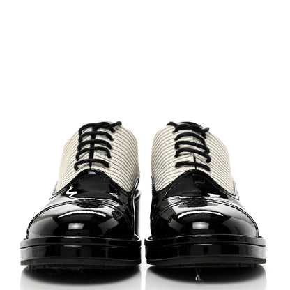 Chanel Patent Tweed CC Lace Up Oxfords 37 Black White 2 of 8