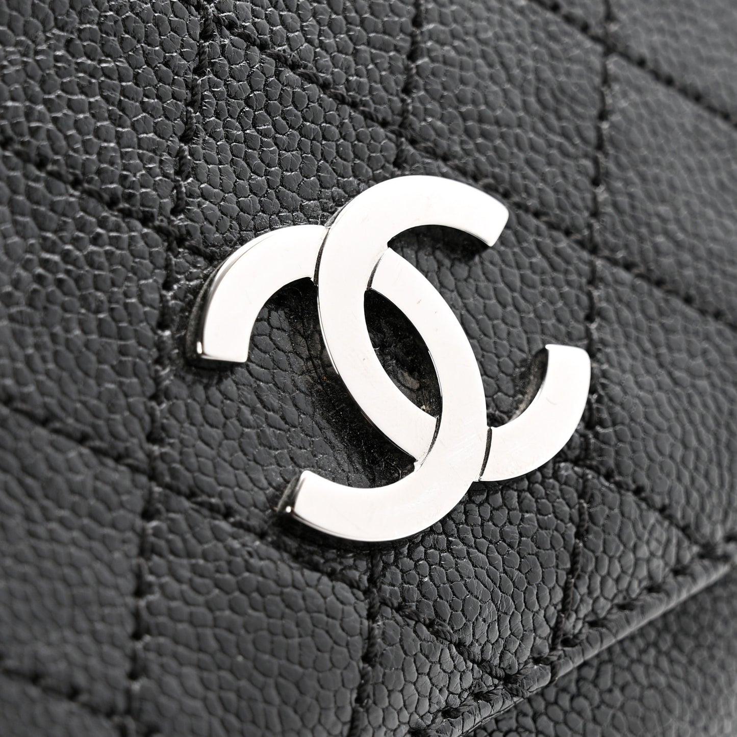 Glazed Caviar Pocket In The City Tote Black