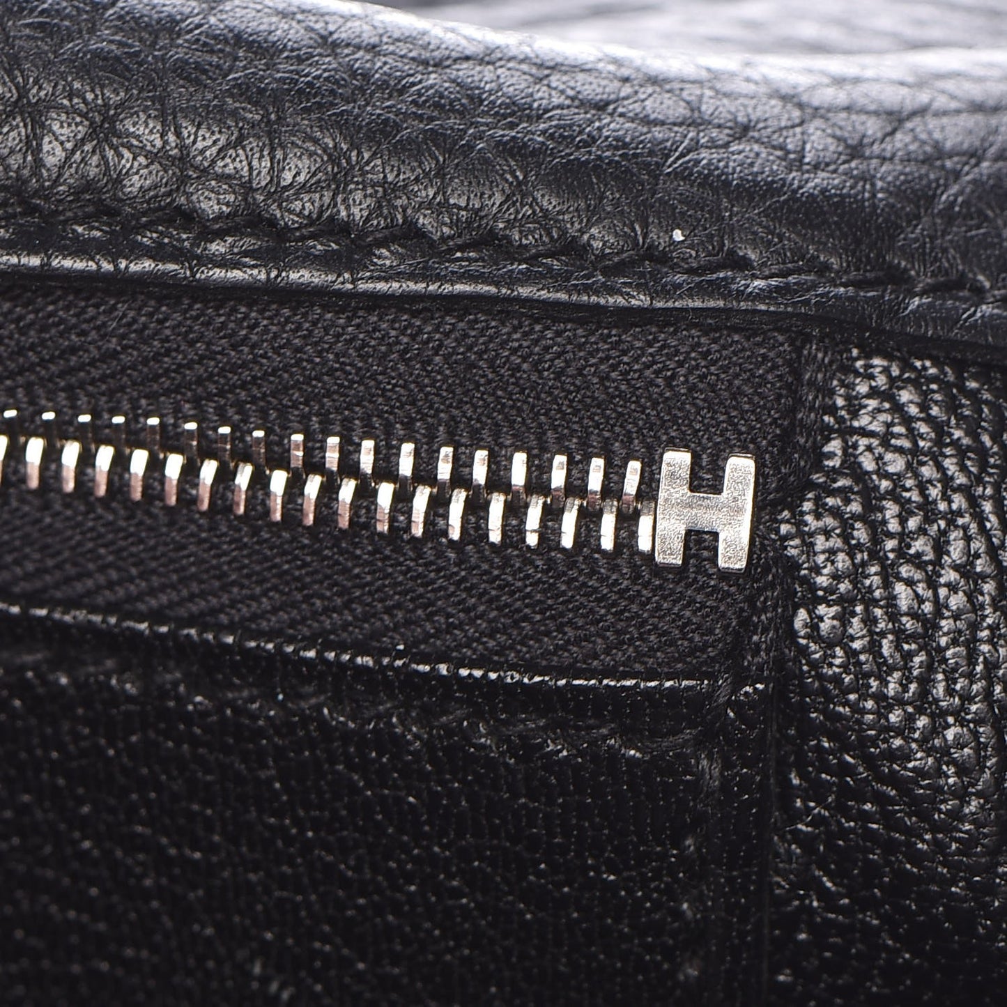 Taurillon Clemence Shoulder Kelly 40 Black