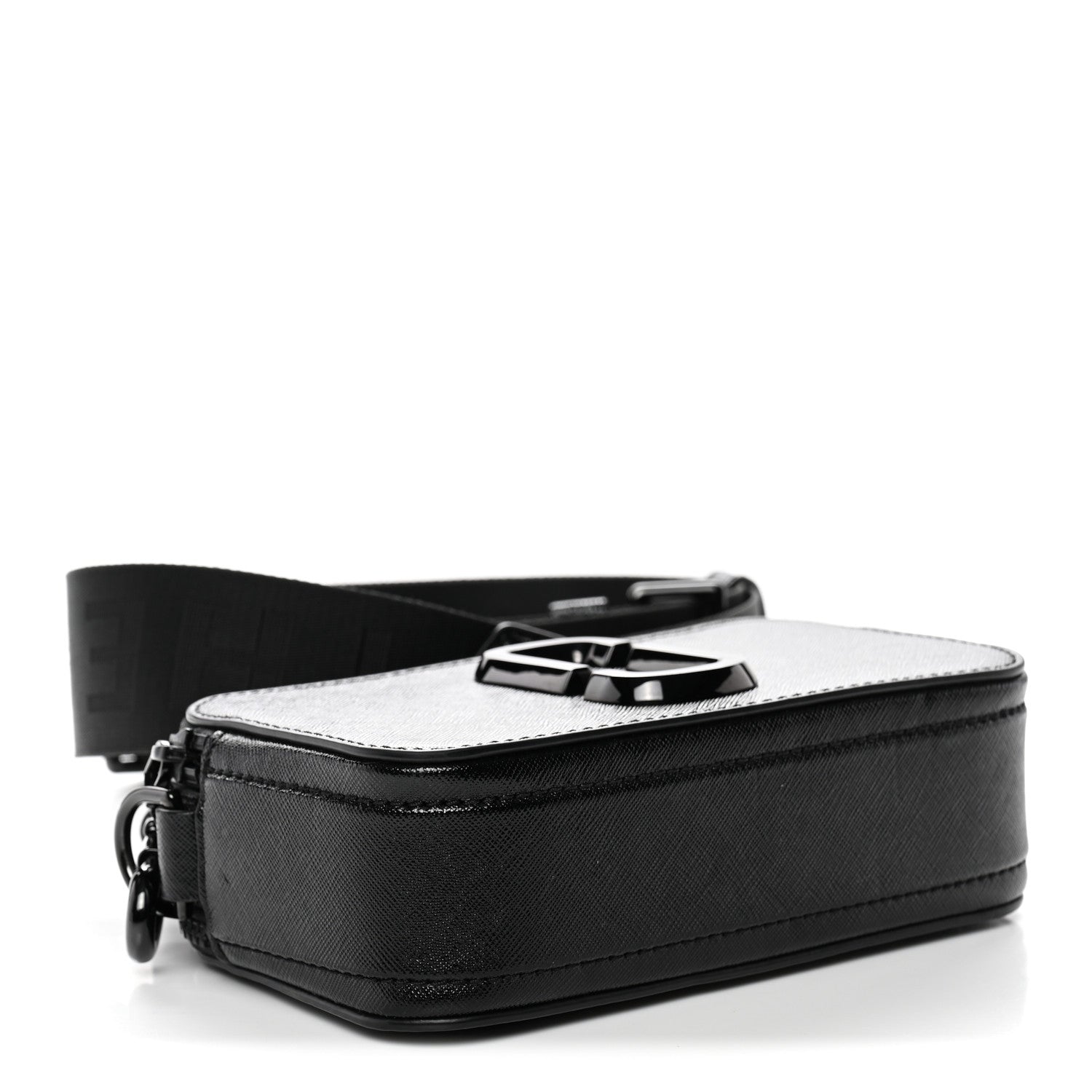 Marc Jacobs Saffiano Snapshot Camera Bag Black 1872066 – FASHIONPHILE