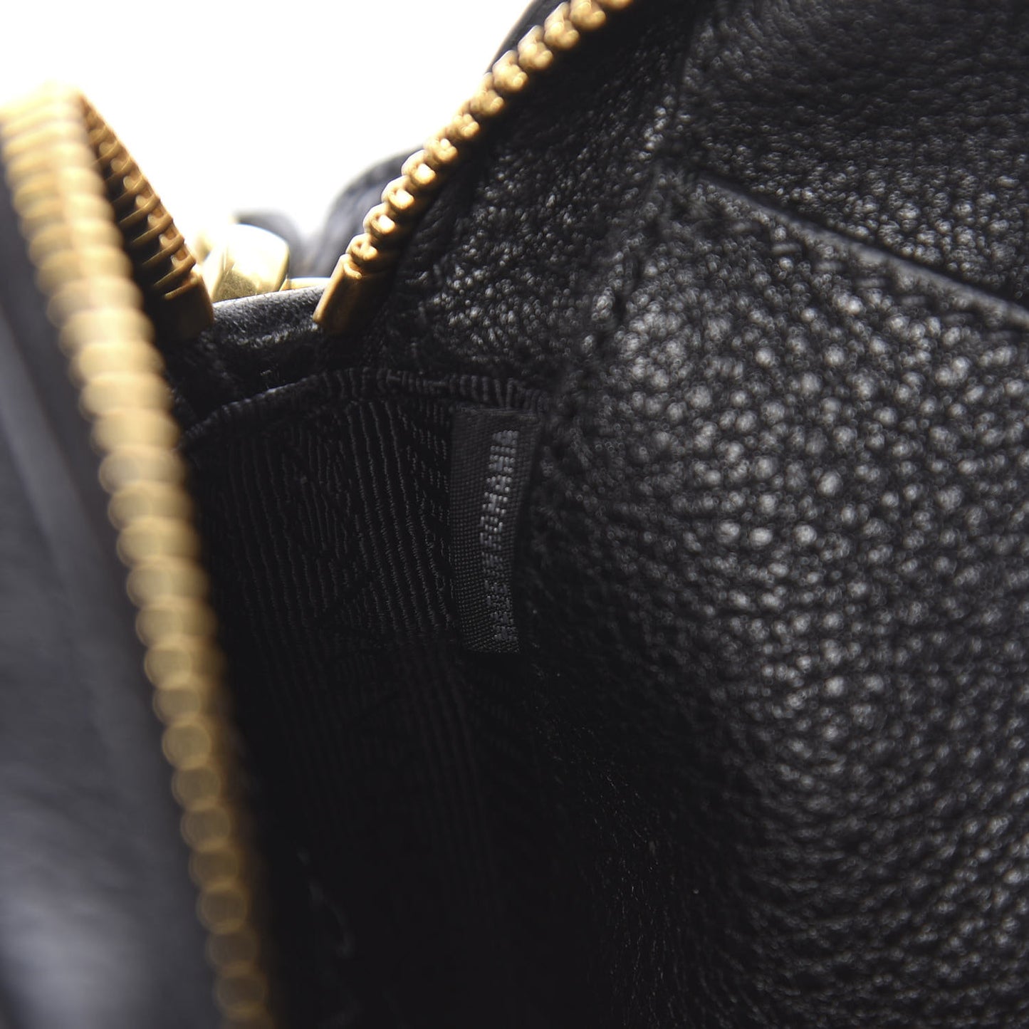 Vitello Daino Belt Bag Black