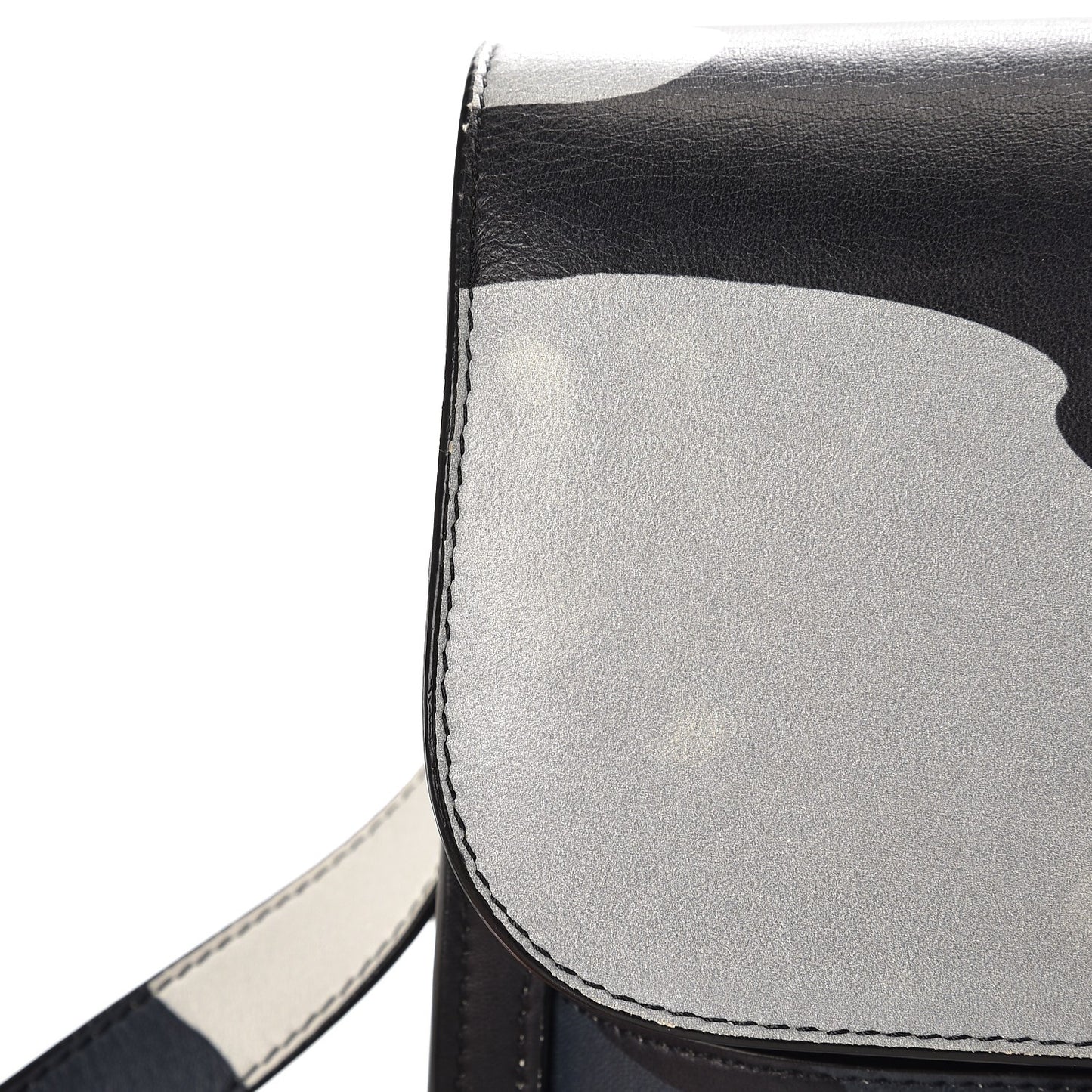 Calfskin Camouflage Print PS11 Classic Shoulder Bag Black