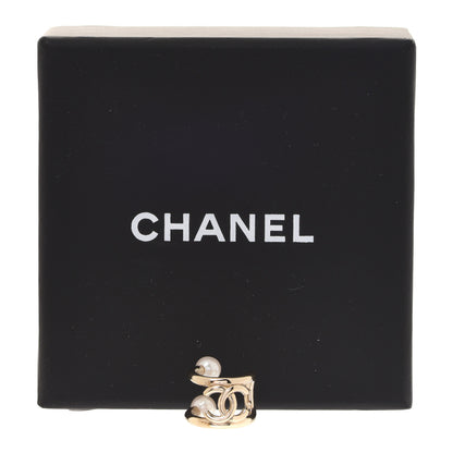 Chanel Pearl CC Single Ear Cuff Gold 5 of 5